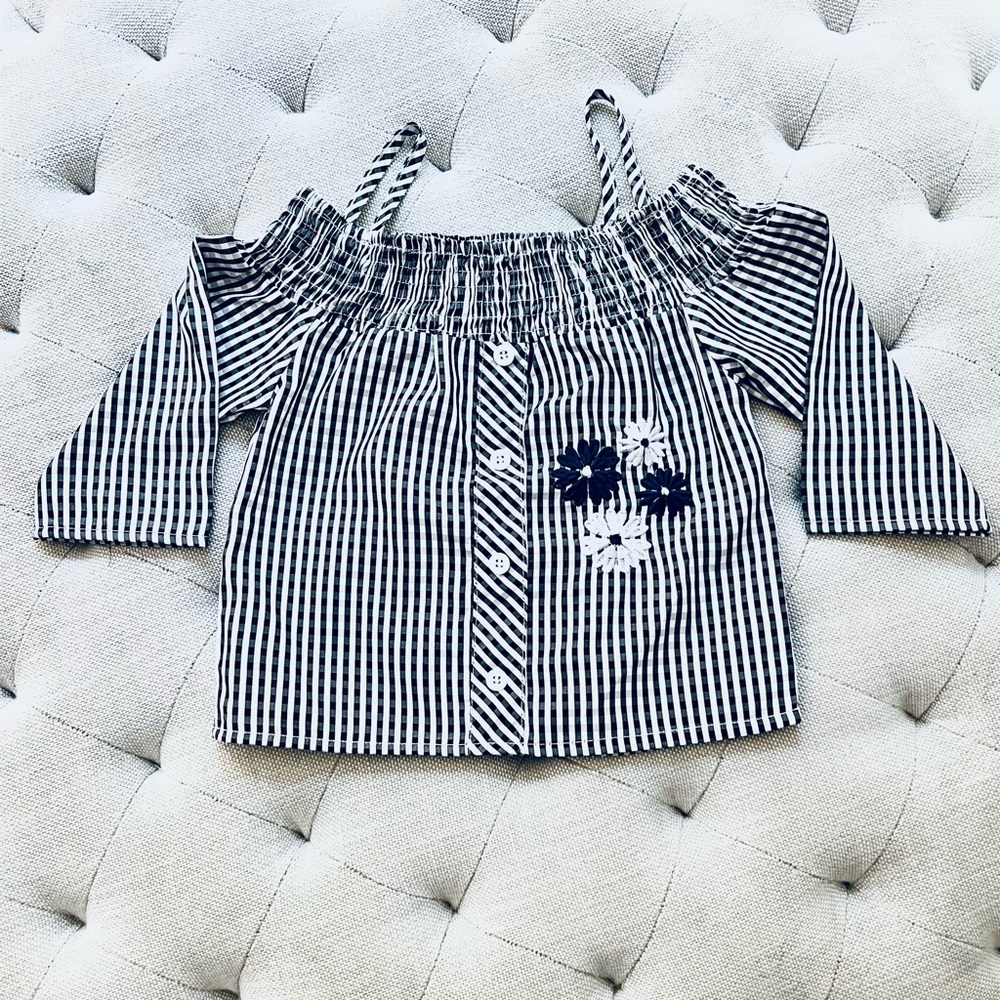 🎉HP🎉NWOT Cool Baby 110cm top